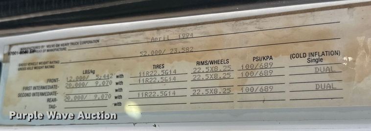 image for item ET1606 1994 GMC WG semi truck