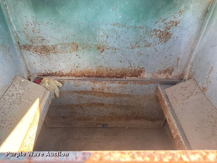 image for item ET1607 2001 Prot PRTB-20 recycle trailer