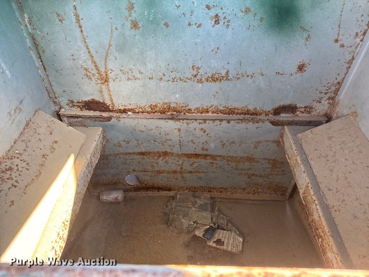 image for item ET1607 2001 Prot PRTB-20 recycle trailer