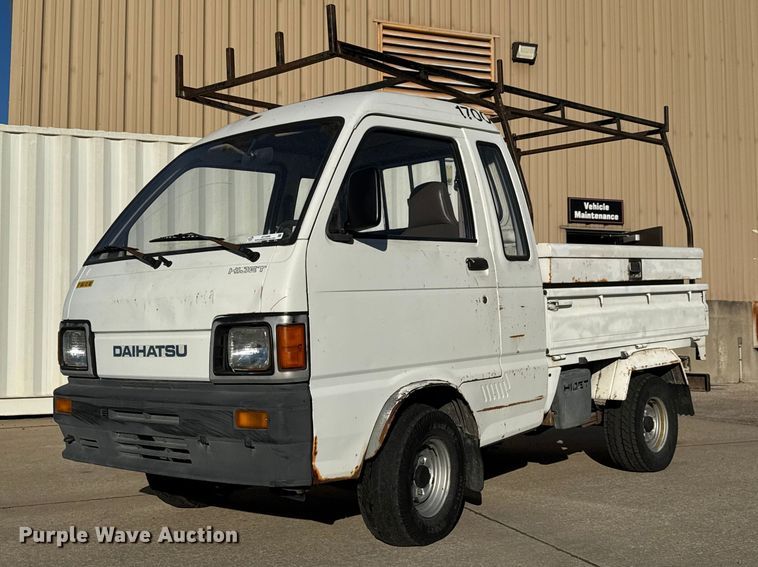 image for item ET1609 1994 Daihatsu HiJet utility vehicle