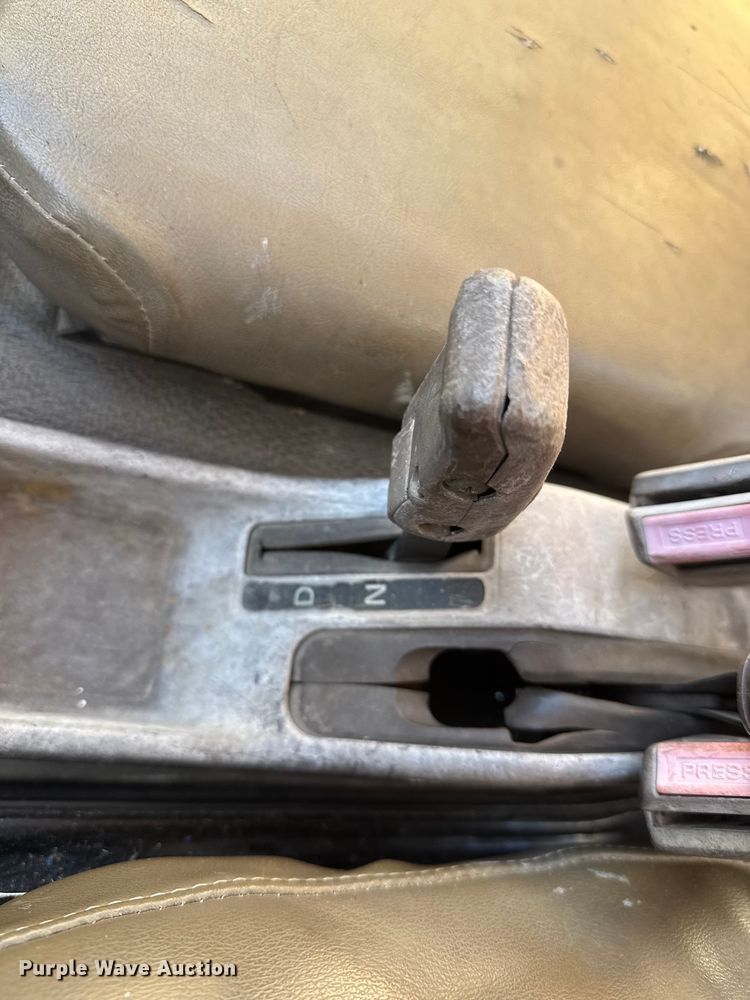 image for item ET1609 1994 Daihatsu HiJet utility vehicle