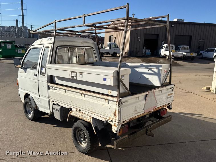image for item ET1610 1994 Daihatsu HiJet utility vehicle