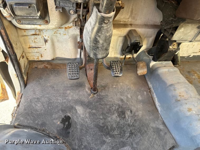 image for item ET1610 1994 Daihatsu HiJet utility vehicle