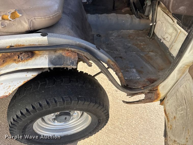 image for item ET1610 1994 Daihatsu HiJet utility vehicle