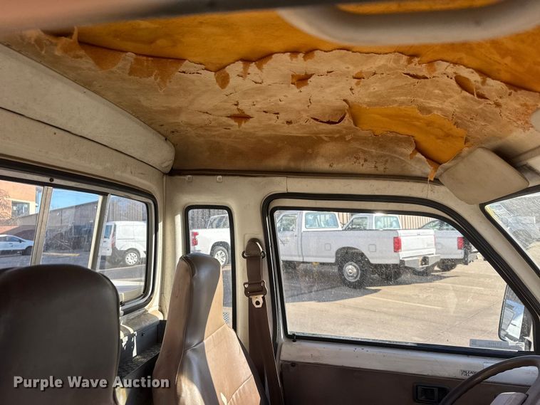 image for item ET1610 1994 Daihatsu HiJet utility vehicle