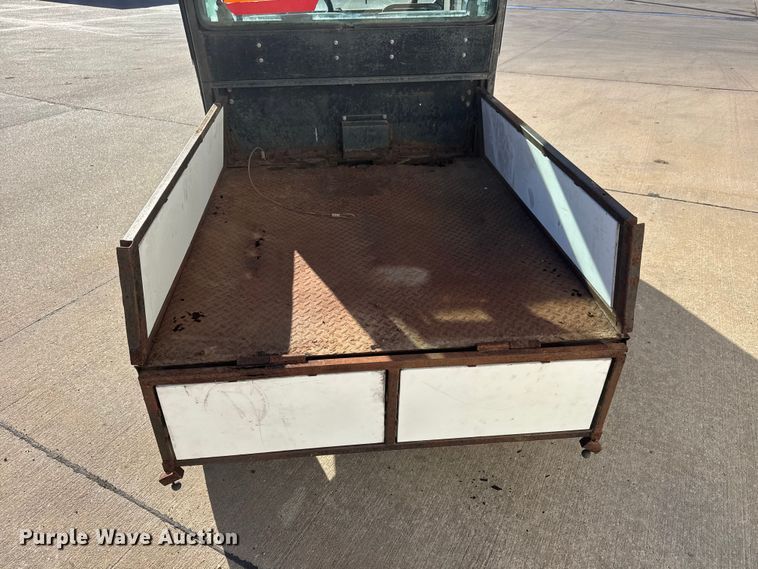 image for item ET1611 Cushman Haulster utility vehicle