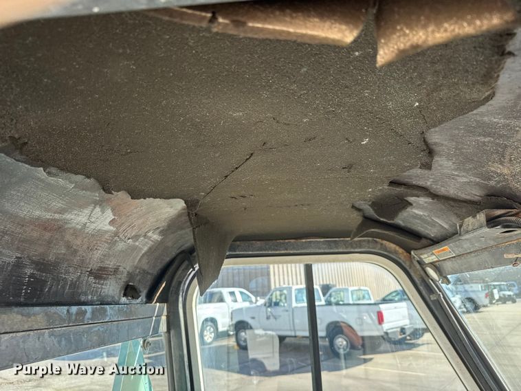 image for item ET1611 Cushman Haulster utility vehicle