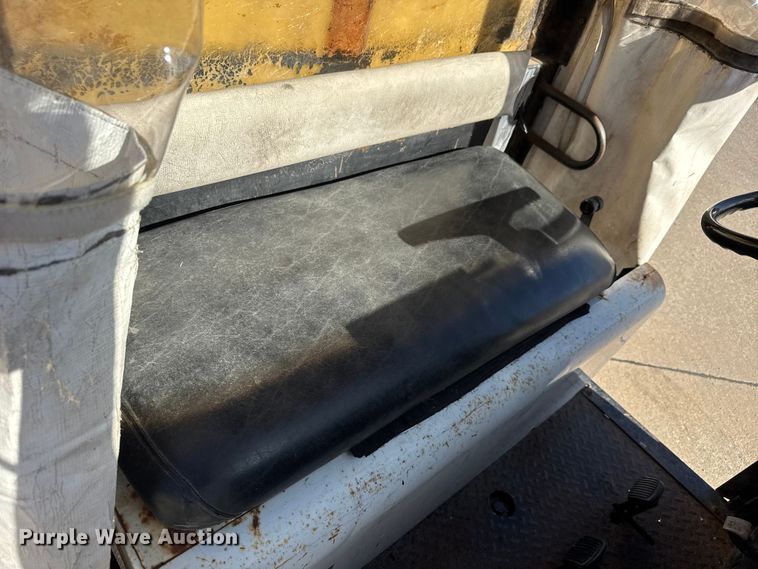 image for item ET1612 2015 Cushman Haulster utility vehicle