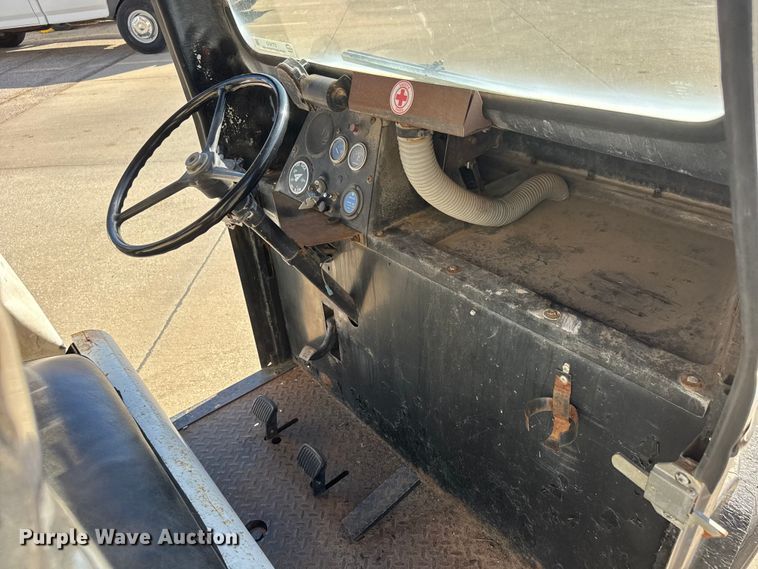 image for item ET1612 2015 Cushman Haulster utility vehicle