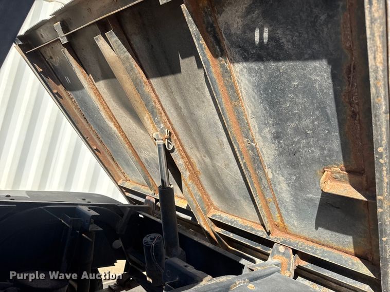 image for item ET1613 2013 EZ-GO Workhorse  utility vehicle