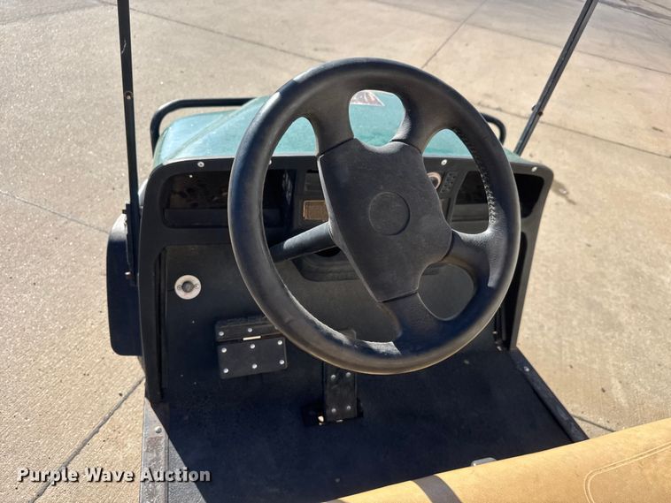 image for item ET1613 2013 EZ-GO Workhorse  utility vehicle