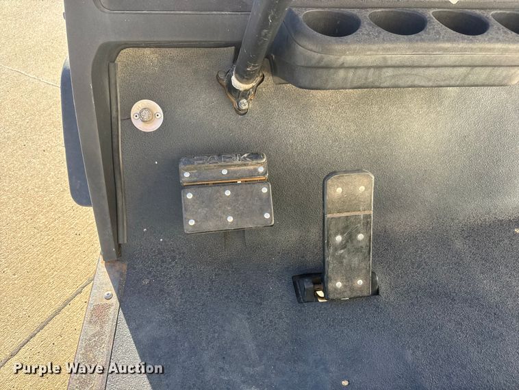 image for item ET1613 2013 EZ-GO Workhorse  utility vehicle