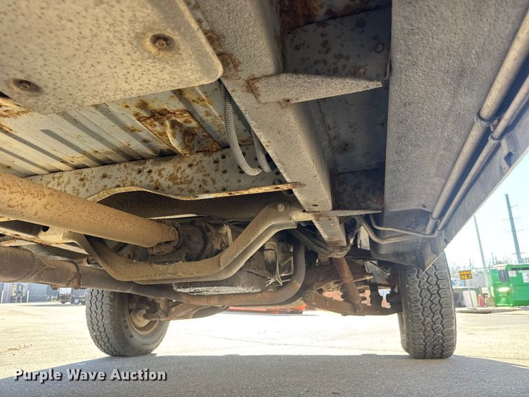 image for item ET1614 1993 Chevrolet G30 van