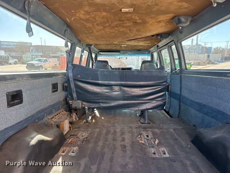 image for item ET1614 1993 Chevrolet G30 van