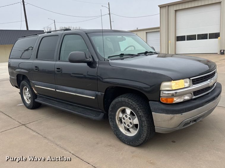 image for item ET1638 2003 Chevrolet Suburban 1500  SUV