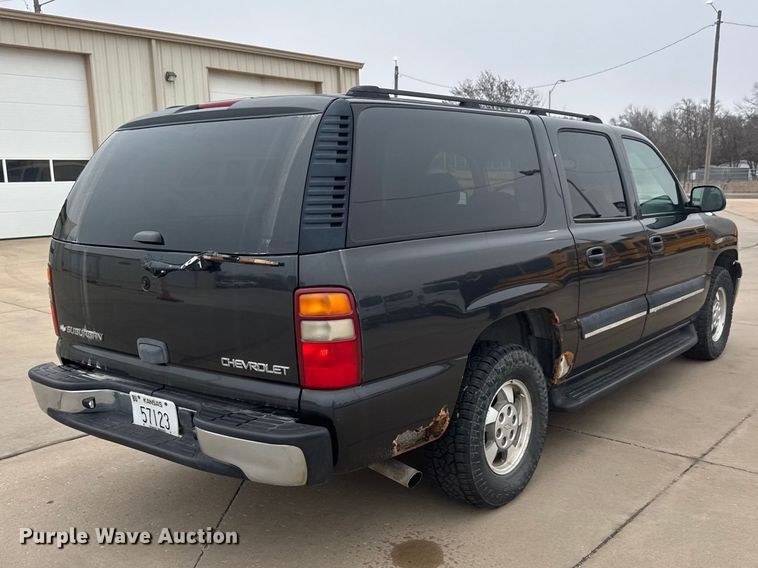 image for item ET1638 2003 Chevrolet Suburban 1500  SUV