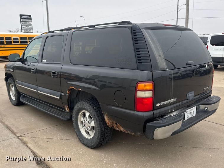 image for item ET1638 2003 Chevrolet Suburban 1500  SUV