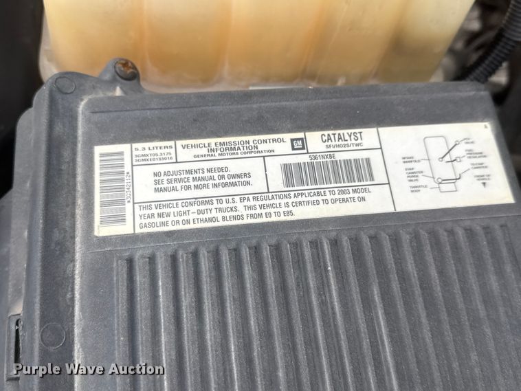 image for item ET1638 2003 Chevrolet Suburban 1500  SUV