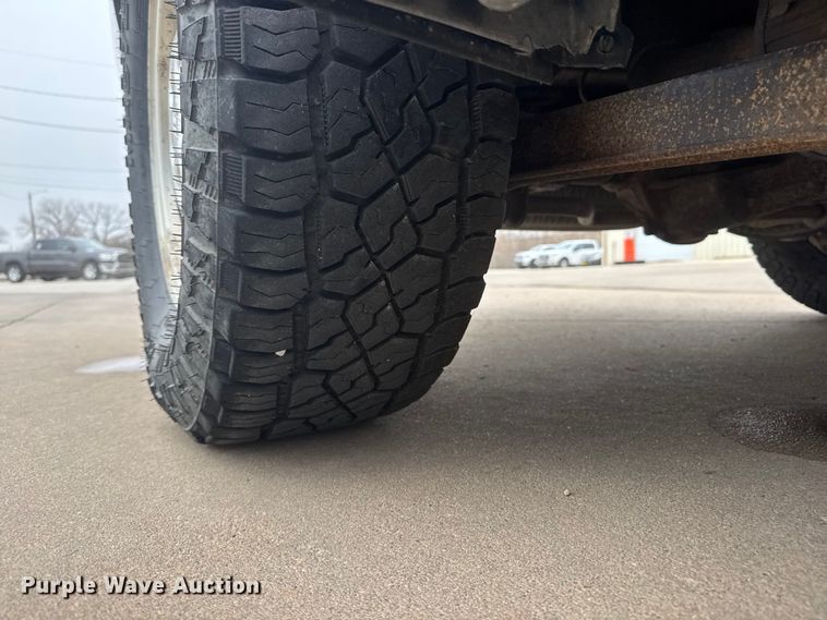 image for item ET1638 2003 Chevrolet Suburban 1500  SUV