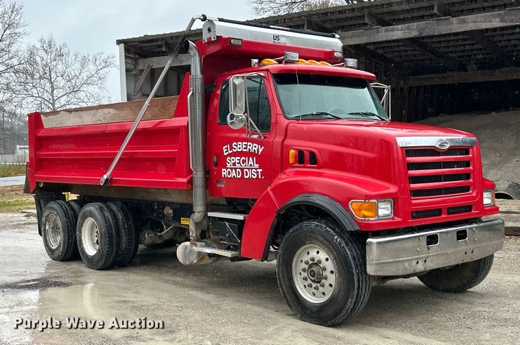 image for item ET6691 1999 Sterling Truck L9511 dump truck