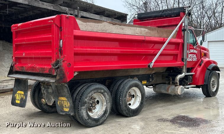 image for item ET6691 1999 Sterling Truck L9511 dump truck