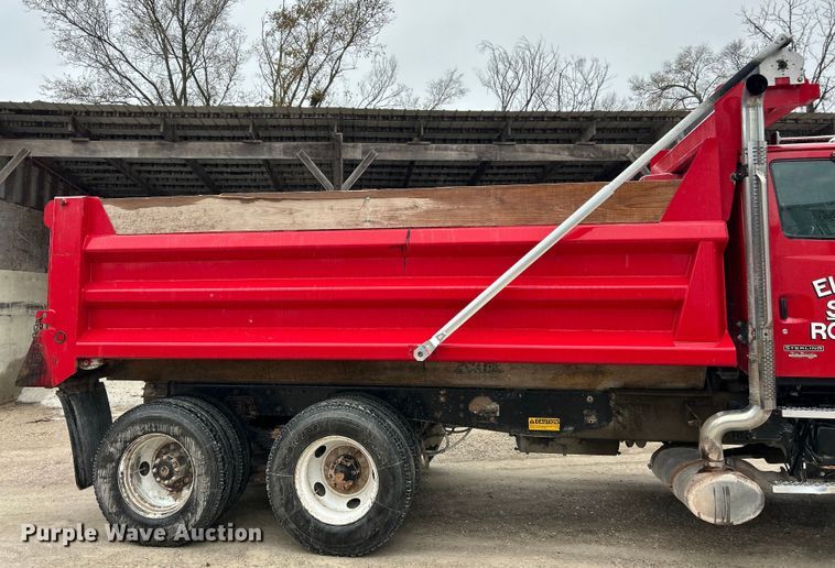 image for item ET6691 1999 Sterling Truck L9511 dump truck