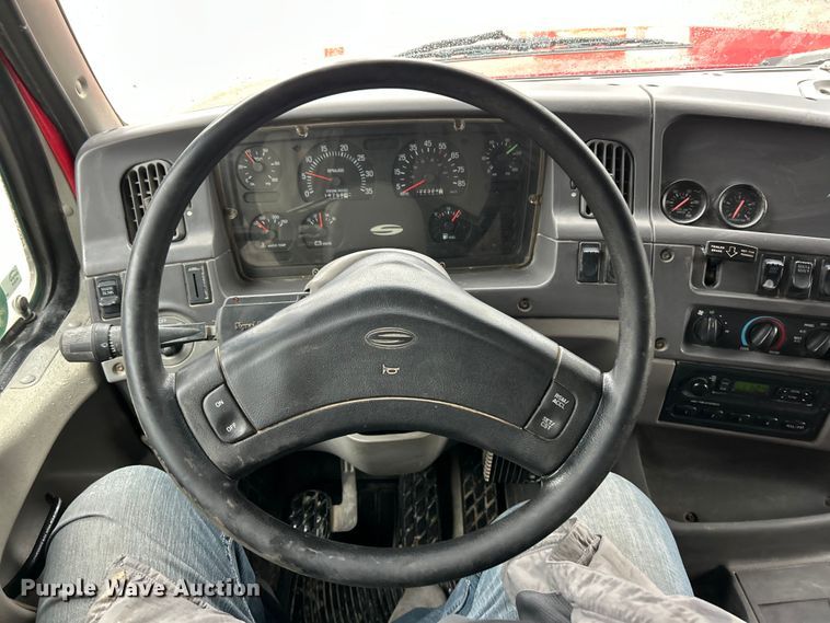 image for item ET6691 1999 Sterling Truck L9511 dump truck