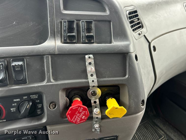 image for item ET6691 1999 Sterling Truck L9511 dump truck