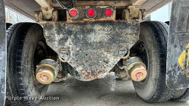 image for item ET6691 1999 Sterling Truck L9511 dump truck