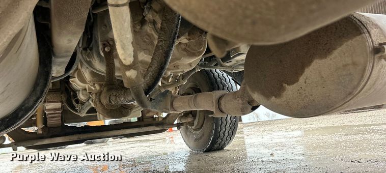 image for item ET6691 1999 Sterling Truck L9511 dump truck