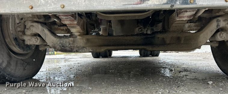 image for item ET6691 1999 Sterling Truck L9511 dump truck