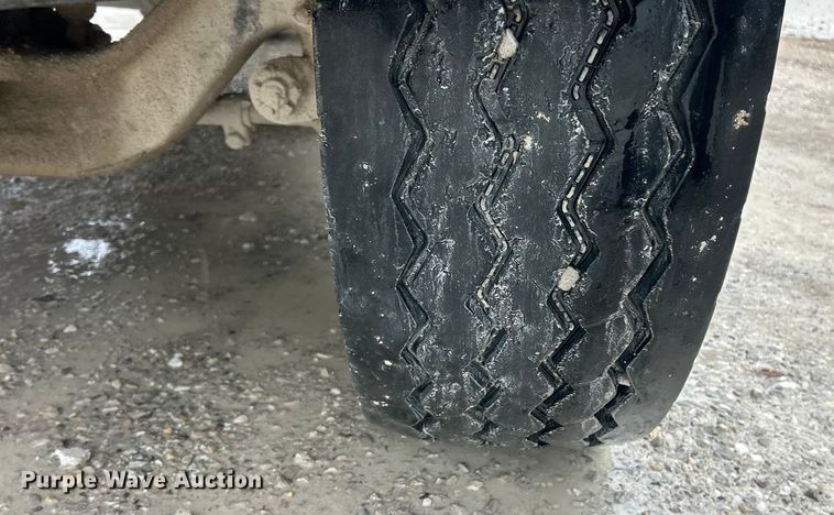 image for item ET6691 1999 Sterling Truck L9511 dump truck