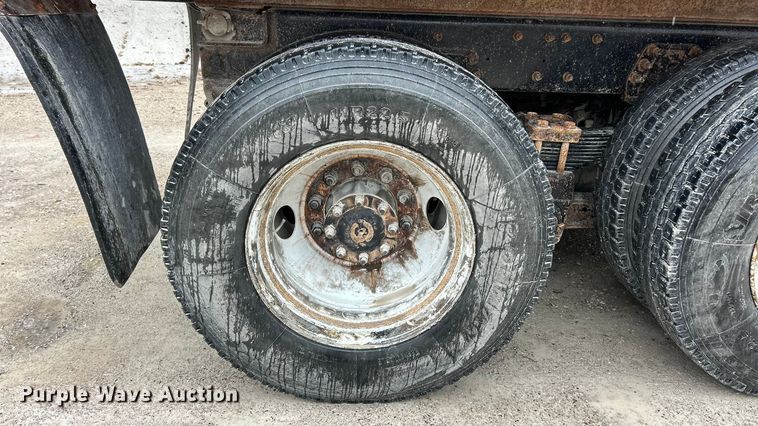 image for item ET6691 1999 Sterling Truck L9511 dump truck