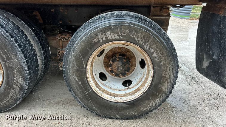 image for item ET6691 1999 Sterling Truck L9511 dump truck