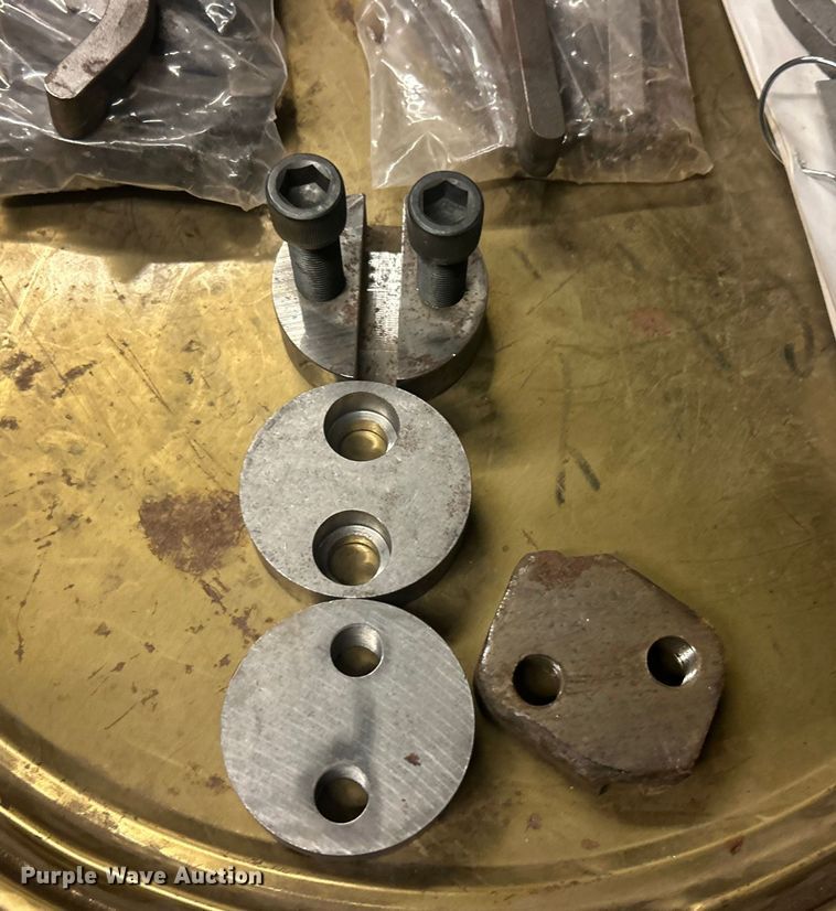 image for item ET6900 1977 Vermeer 665 stump grinder