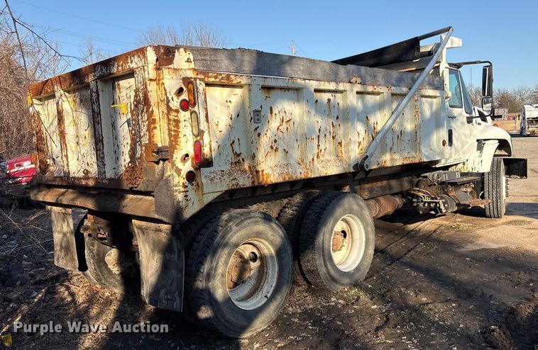 image for item EU4078 2014 International 7400 dump truck