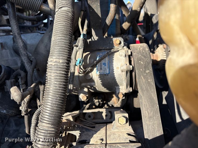 image for item EU4078 2014 International 7400 dump truck