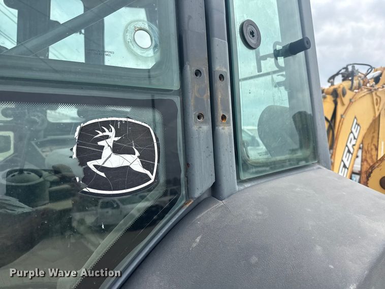 image for item EU4126 2006 John Deere 310SG backhoe