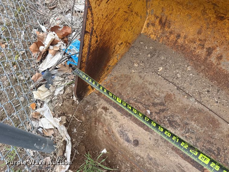 image for item EU4126 2006 John Deere 310SG backhoe