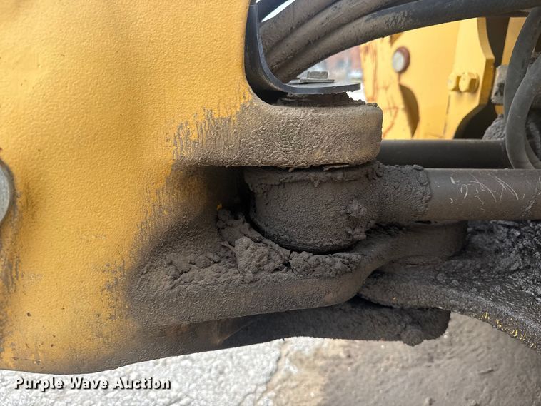 image for item EU4126 2006 John Deere 310SG backhoe