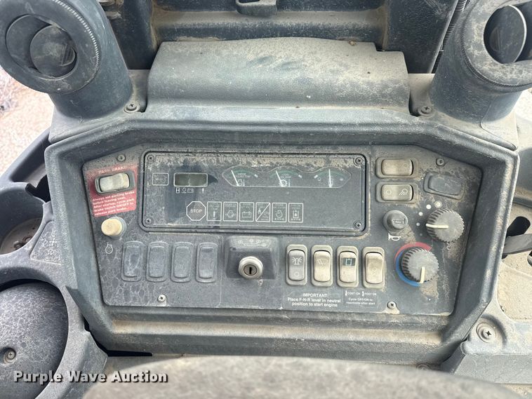 image for item EU4126 2006 John Deere 310SG backhoe