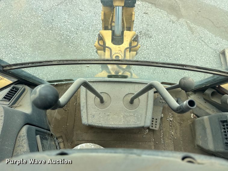 image for item EU4126 2006 John Deere 310SG backhoe