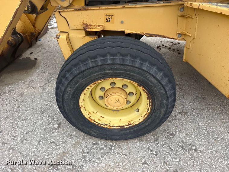 image for item EU4126 2006 John Deere 310SG backhoe