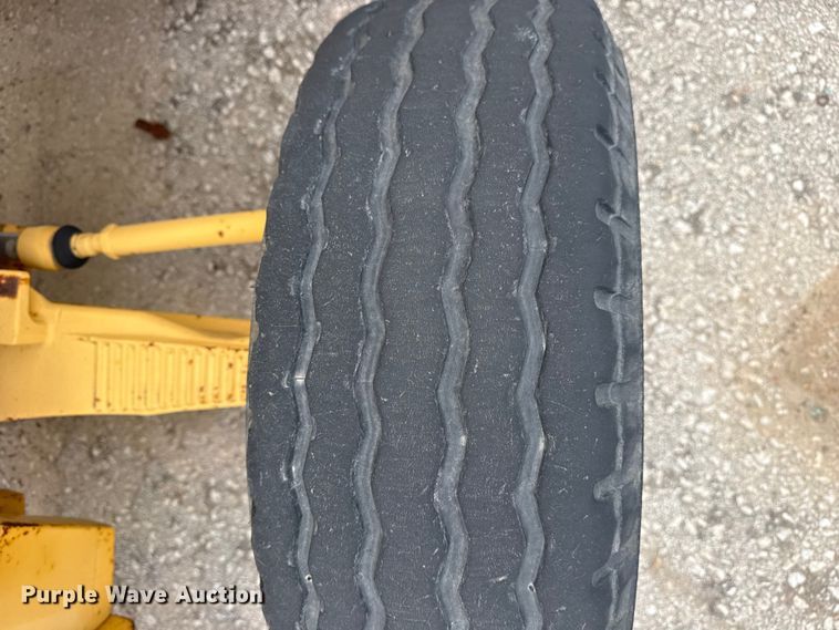 image for item EU4126 2006 John Deere 310SG backhoe