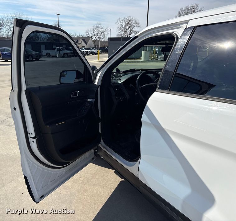 image for item EV2694 2018 Ford Explorer Police interceptor SUV