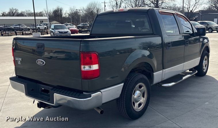 image for item EV2698 2005 Ford F150 Ext. Cab pickup truck