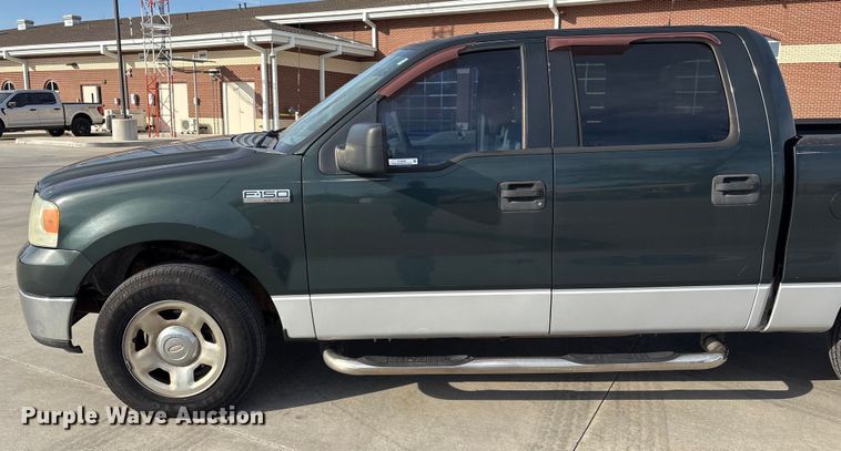 image for item EV2698 2005 Ford F150 Ext. Cab pickup truck