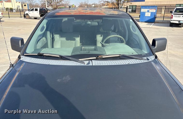 image for item EV2698 2005 Ford F150 Ext. Cab pickup truck