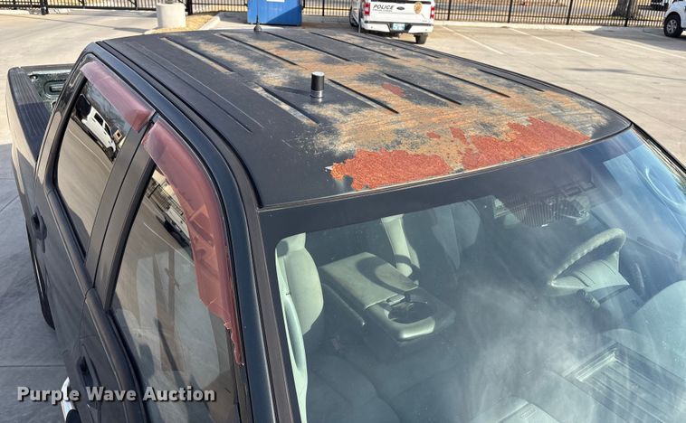 image for item EV2698 2005 Ford F150 Ext. Cab pickup truck