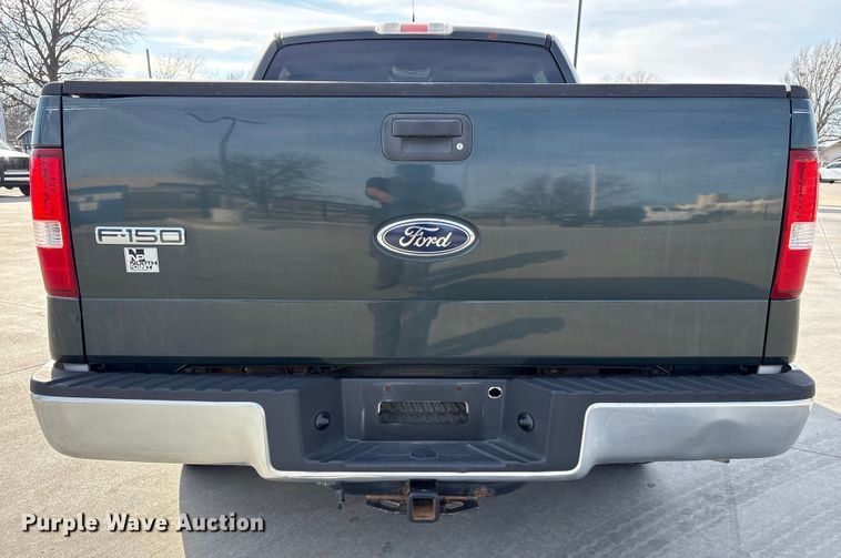 image for item EV2698 2005 Ford F150 Ext. Cab pickup truck